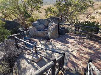 Outdoor braai area at Mhlangeni Bush Camp in Ithala Game Reserve