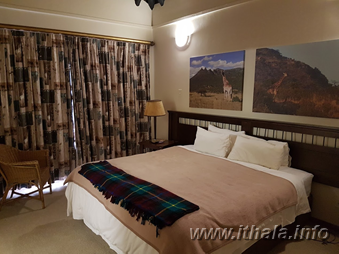 Double bedroom inside the six-bed Ntshondwe Lodge in Ithala Game Reserve